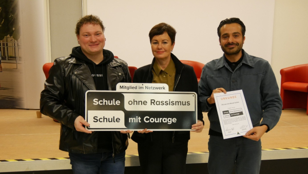 Titelverleihung „Schule ohne Rassismus – Schule mit Courage“ an der Leo-von-Klenze – staatliche Berufsschule II Ingolstadt